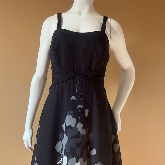 Strapless or straps, you can choose - Picture 6 of 12